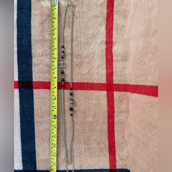 New Chanel Long Gold-tone Necklace with Resine Beads - Picture 5 of 17